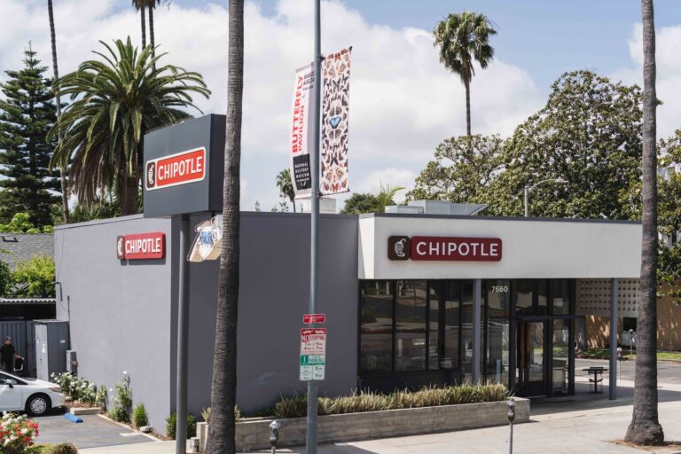 Chipotle Saudi restaurant