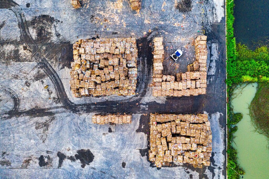 reusable hybrid pallet